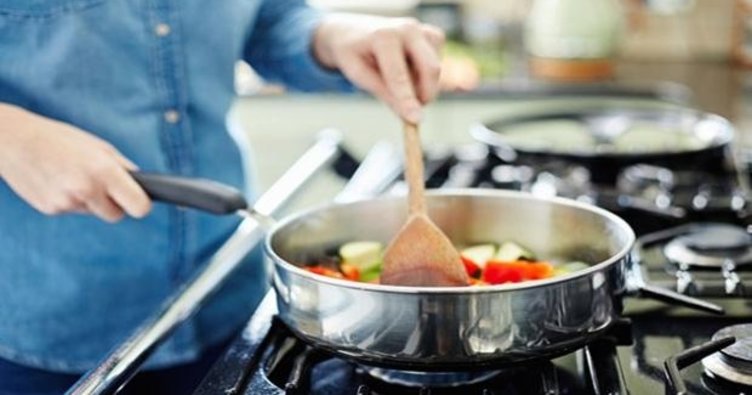 Yemek pişirme videoları